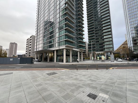 5-10 Landmark Square, London, Leisure / Education / Health & Fitness / Health & Fitness / Offices / Restaurant / Restaurant / Retail To Let - IMG_3850.JPG