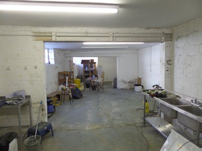 Units 5 & 9, The Old Stables, Harrogate, Industrial To Let - 20230524 234024.jpg