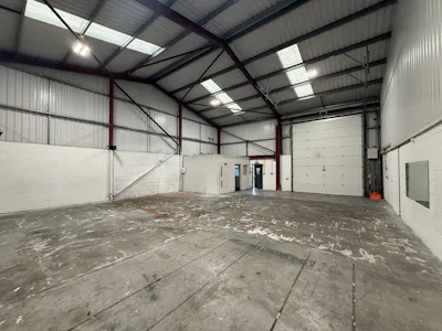 Unit 5, Gladstone Business Park, Oldham, Industrial/Logistics To Let - 3.jpg