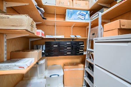 Studio 5 The Hangar, London, Office To Let - 1384079116924ff35cd82f.jpg