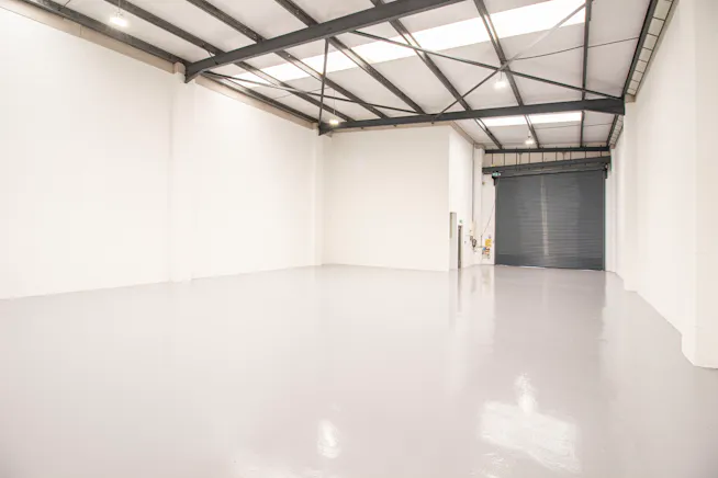Unit 11 Airlinks Industrial Estate, Heston, Industrial / Warehouse To Let - 3.1.jpg