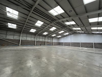 21 Buntsford Drive, Bromsgrove, Industrial/Logistics To Let - IMG_8033.JPG