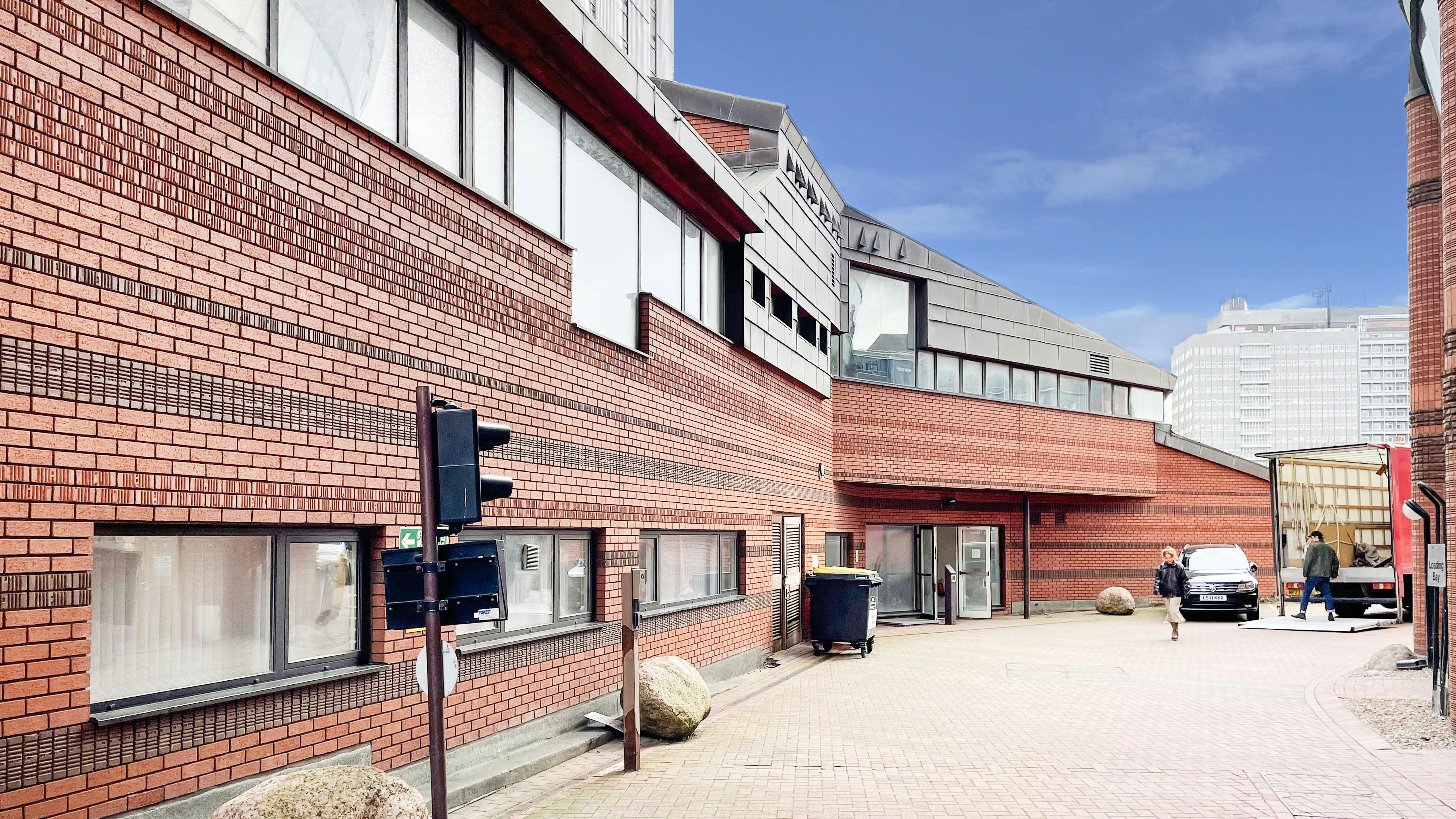 The Lilla Huset, 191 Talgarth Road, Hammersmith, Office To Let - Lilla Huset W6 office west London ext2.jpg