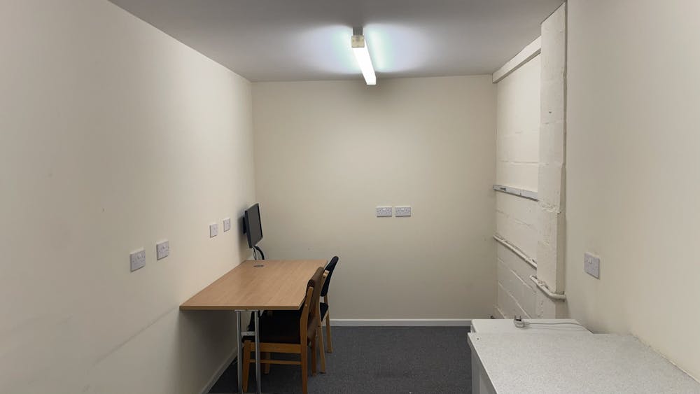 Unit 2, Hales Industrial Park - 20260430_141332760_iOS.jpg