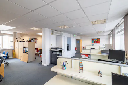 Hille House, Watford, Office To Let - Hille  Watford4.jpg