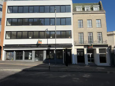 60 West Street, Brighton, A3 (Restaurants and Cafes) / Retail / High Street Retail To Let - IMG_0903.jpeg