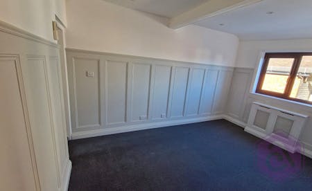 First Floor Office, 2 Church Street, Rayleigh, Office To Let - water2.jpg
