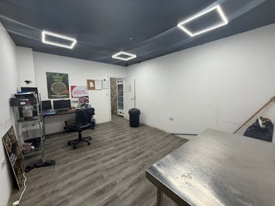 207-209 Timberlog Lane, Basildon, Retail To Let - IMG20250829WA0015.jpg