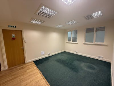4 Victoria Court, Wickford, Industrial / Office To Let - WhatsApp Image 20251212 at 085513 1.jpeg