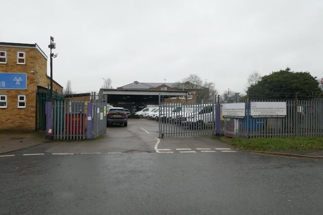 3 Norton Green Road, Stevenage To Let - P1060575.JPG