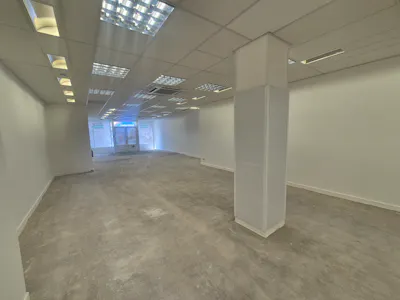 4 Warren Street, Stockport, Retail To Let - 20260909_161425.jpg