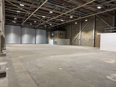 Unit 7 Segro Park Gatwick, Gatwick, Industrial/Logistics / Industrial / Warehouse To Let - IMG_2130.jpeg