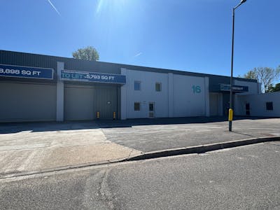 Units 14 & 15 Saxon Way Trading Centre, Saxon Way, West Drayton, Industrial / Warehouse To Let - IMG_2764.JPG