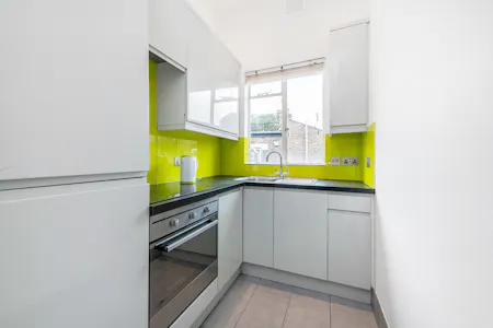 Finborough Road, London, Maisonette To Let - Kitchen