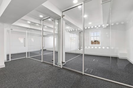 Second Floor Offices, 79-81 High Street, Marlow, E (Commercial / Business / Service) / Office To Let - 104744 - Second floor office  (11).jpg