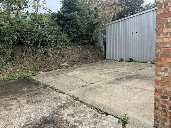 18 Towerfield Road, Southend-on-Sea, Industrial To Let - IMG_7545.HEIC.jpg