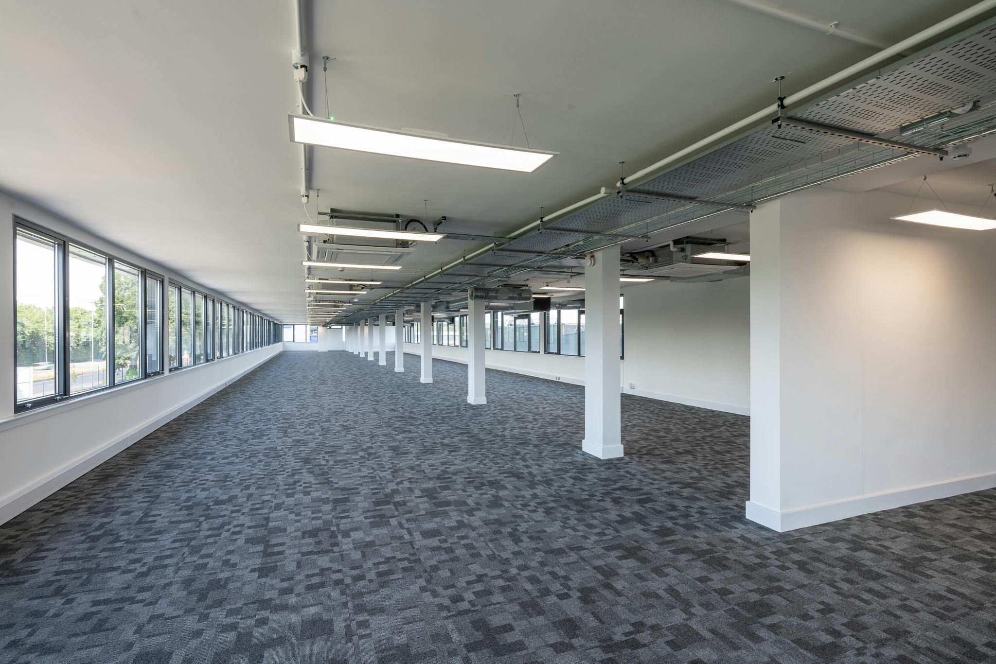 Office in Poole - photo 4