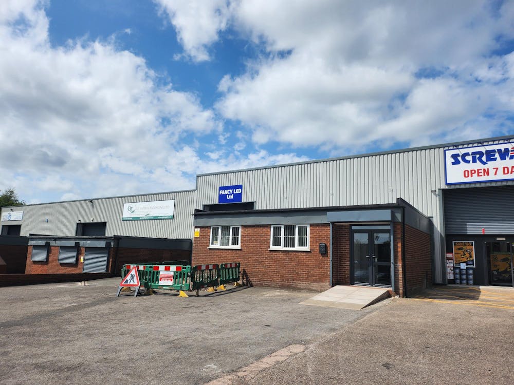 Units B4 and C3, Sneyd Hill Industrial Estate, Stoke-on-Trent, Industrial / Industrial/Logistics / Open Storage / Trade Counter To Let - 20240802_143646.jpg