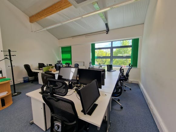 Unit 8 Prisma Park, Basingstoke, Office To Let / For Sale - IMG20240423WA0008.jpg