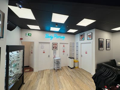 8 Queen Street, Cardiff, Investment For Sale - IMG_3218.jpeg