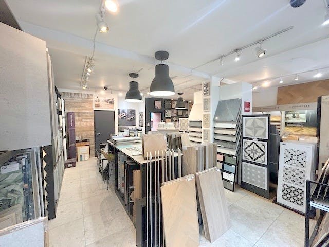 57 St. Leonards Road, Windsor, Retail To Let - Shop Interior b i.jpg