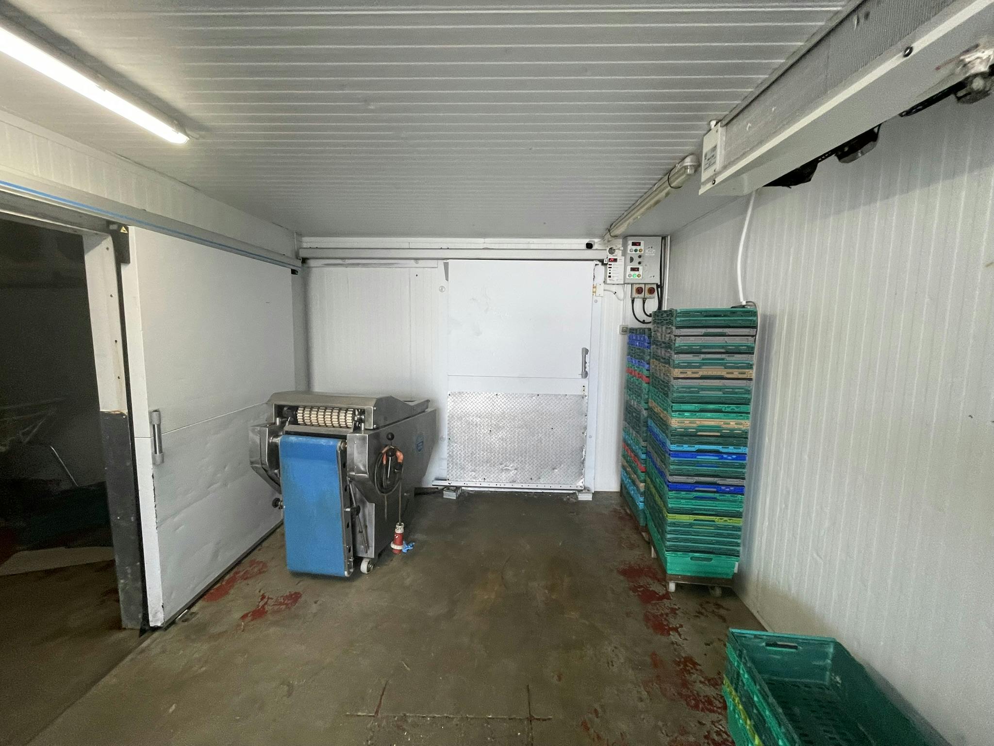 Unit 8, Bexhill-on-Sea, Industrial To Let - IMG_2205.JPEG