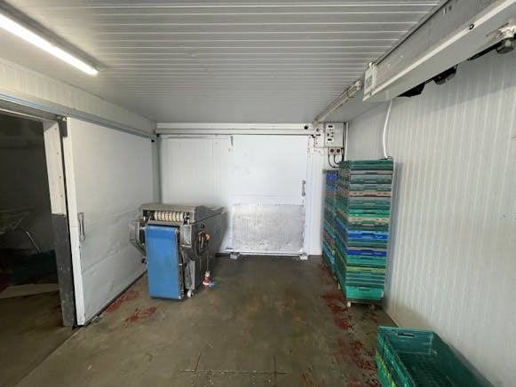 Unit 8, Bexhill-on-Sea, Industrial To Let - IMG_2205.JPEG