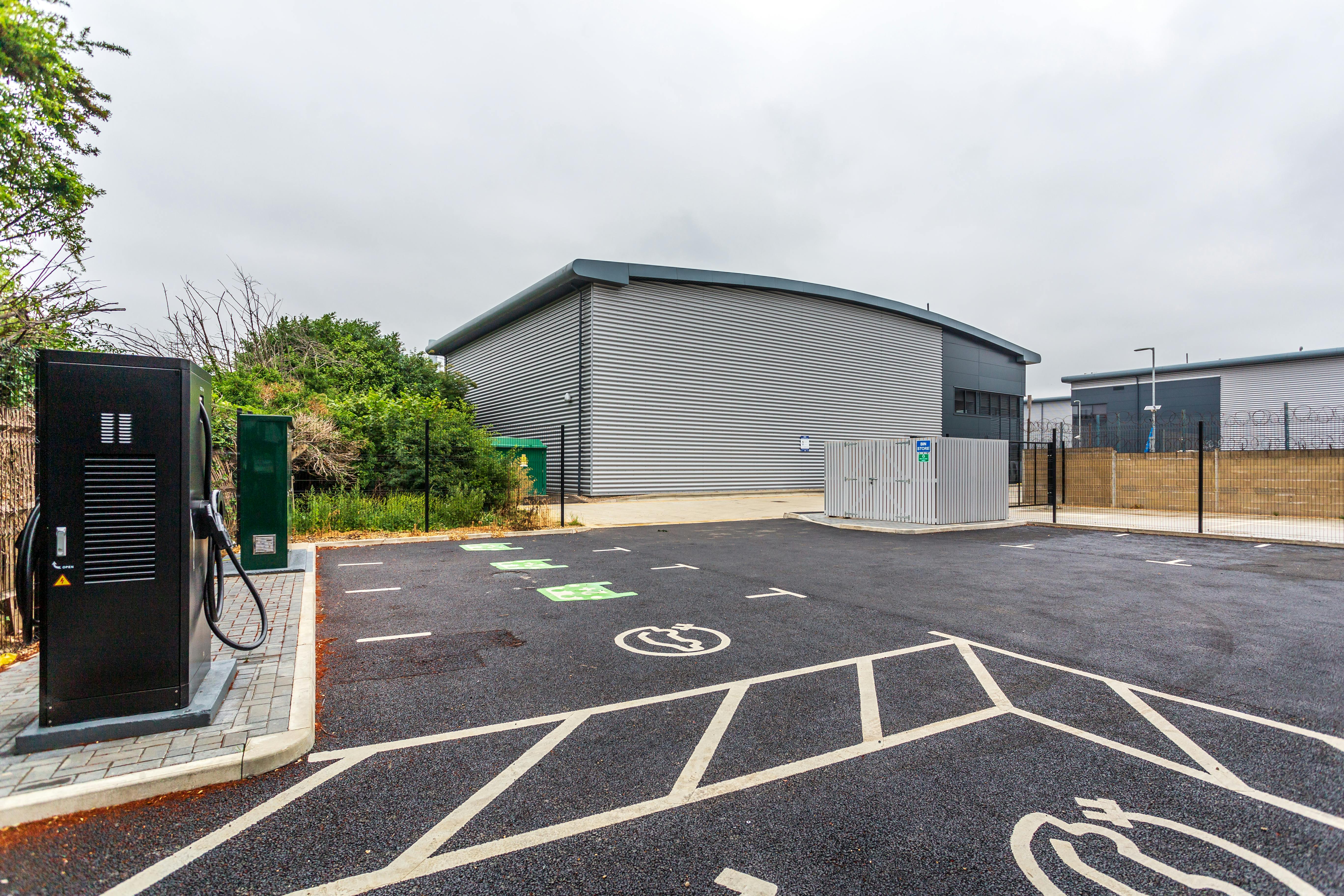 Prince House, Station Road approach, Waltham Cross, Industrial To Let / For Sale - HLP_T_250428_3118.jpg