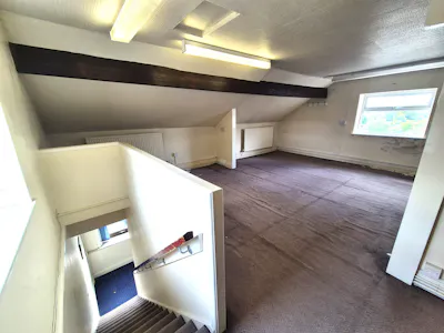 6 Howard Street, Glossop, Office To Let - 20260602_162341.jpg