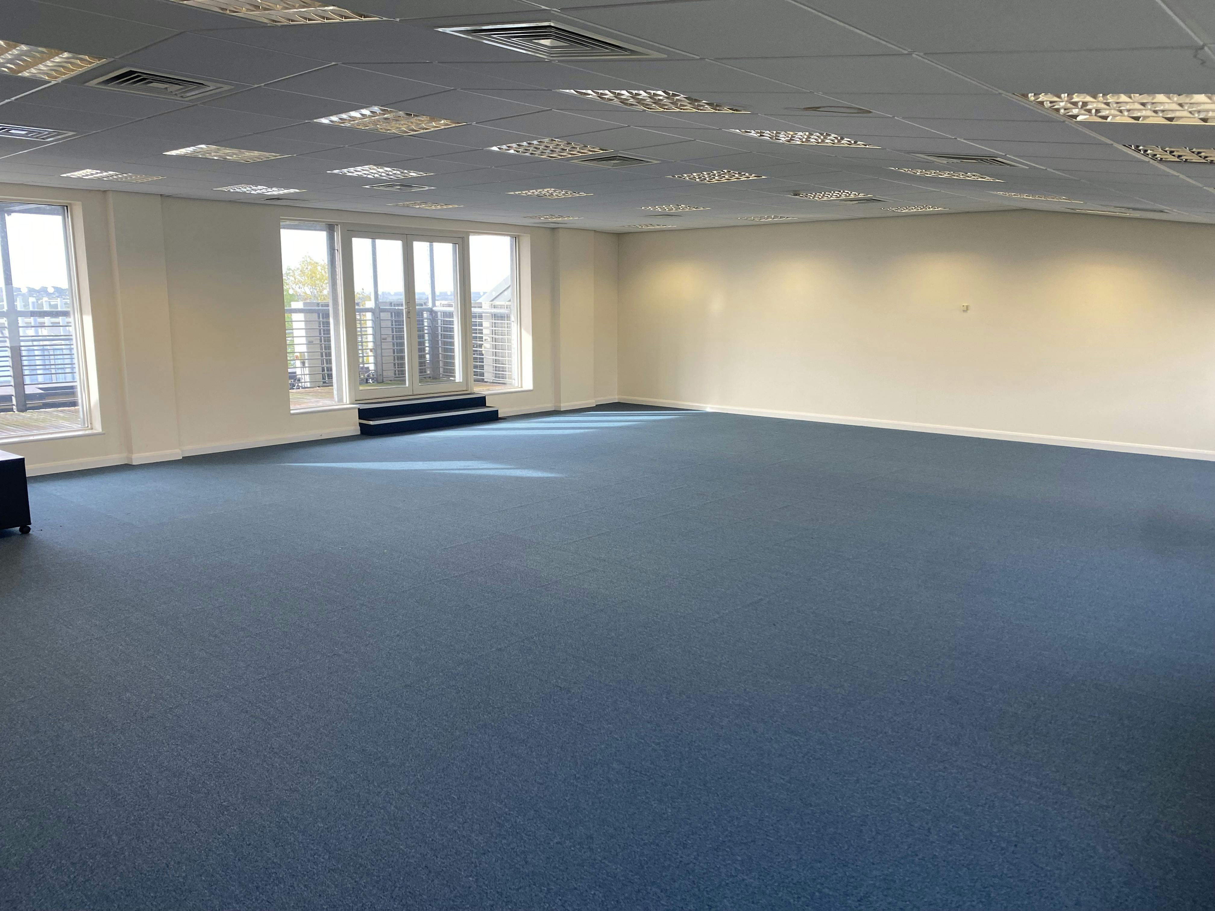 Vantage Park, Huntingdon, Offices To Let - Current Office floor