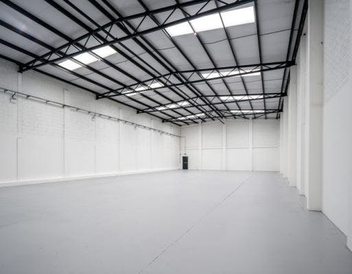 Industrial Unit in Barking - photo 2