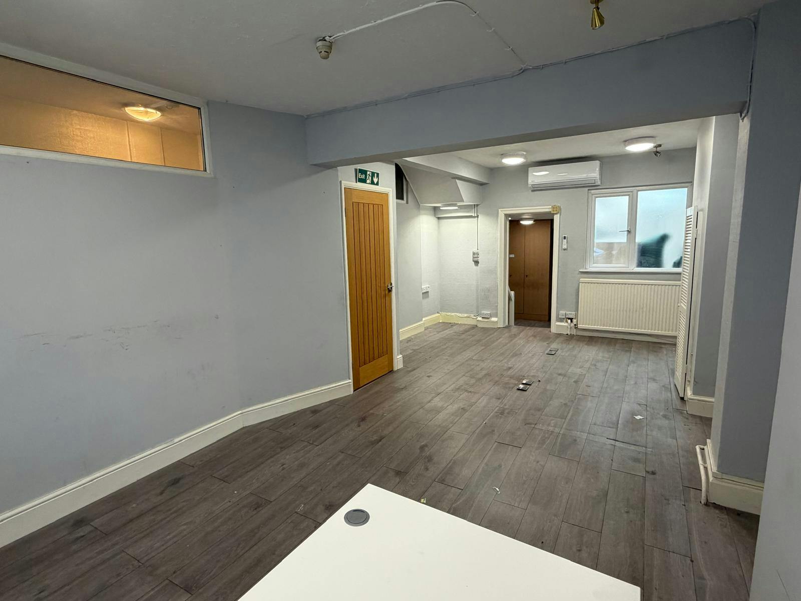 Retail/Shop in Bedford - photo 3