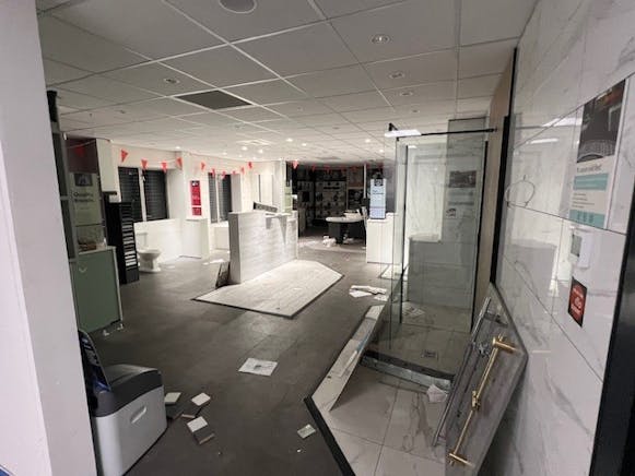 Unit 7, Wood Green Lease Assignment - 9.jpg