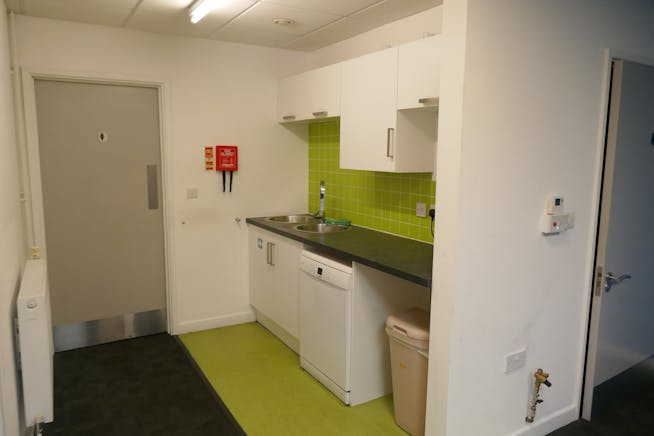 St. Andrews House, Saffron Walden, Industrial To Let - P1030836.JPG