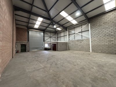 Unit 14, Beacons Business Park, Caldicot, Industrial To Let - IMG_9599.jpg