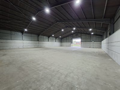 Units 1 and 2, Manor Farm, Newark, Industrial / Industrial/Logistics / Industrial / Storage / Industrial / Warehouse To Let - 20260115_112504.jpg
