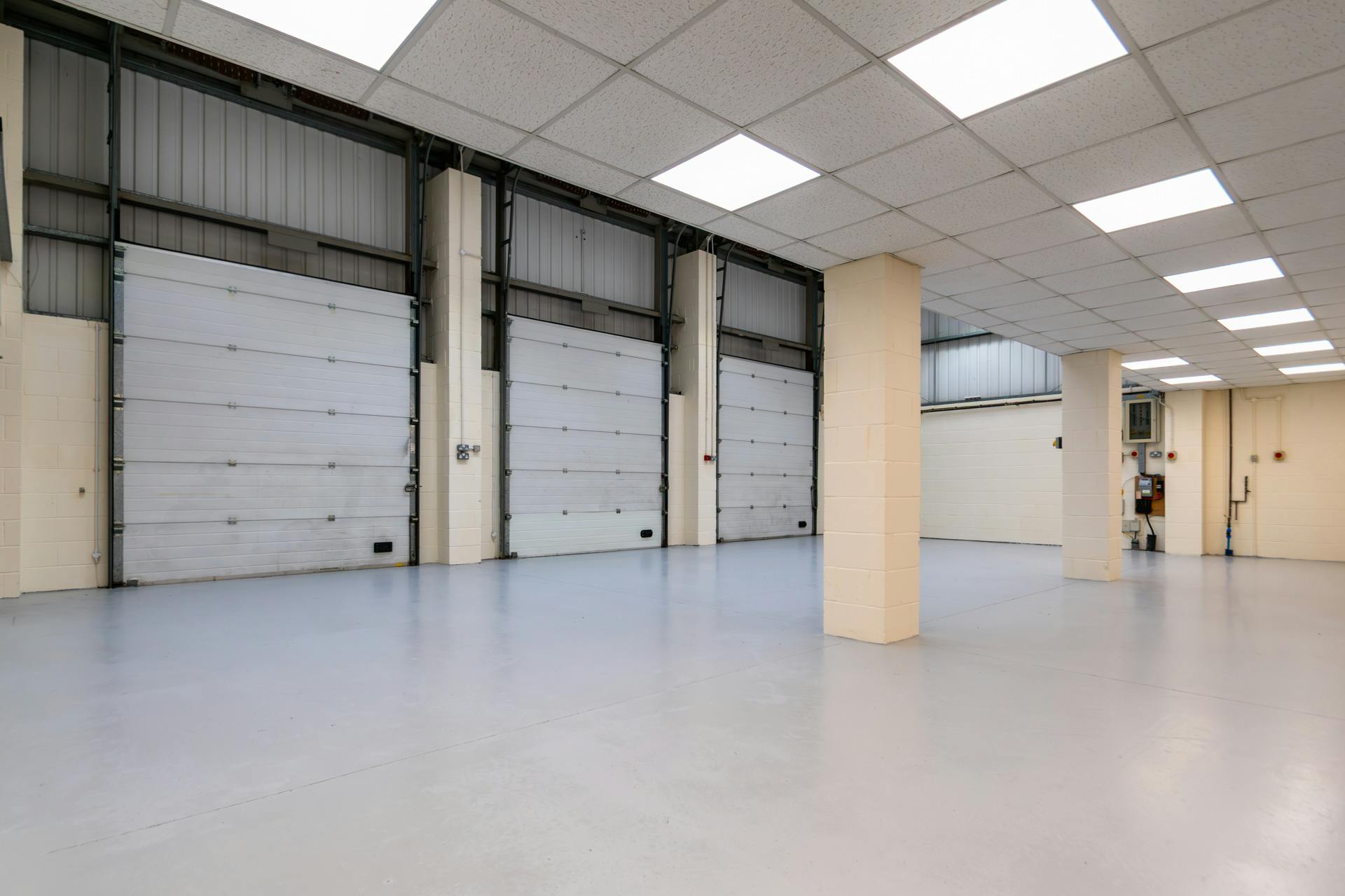 Retail/Shop in Dorchester - photo 3