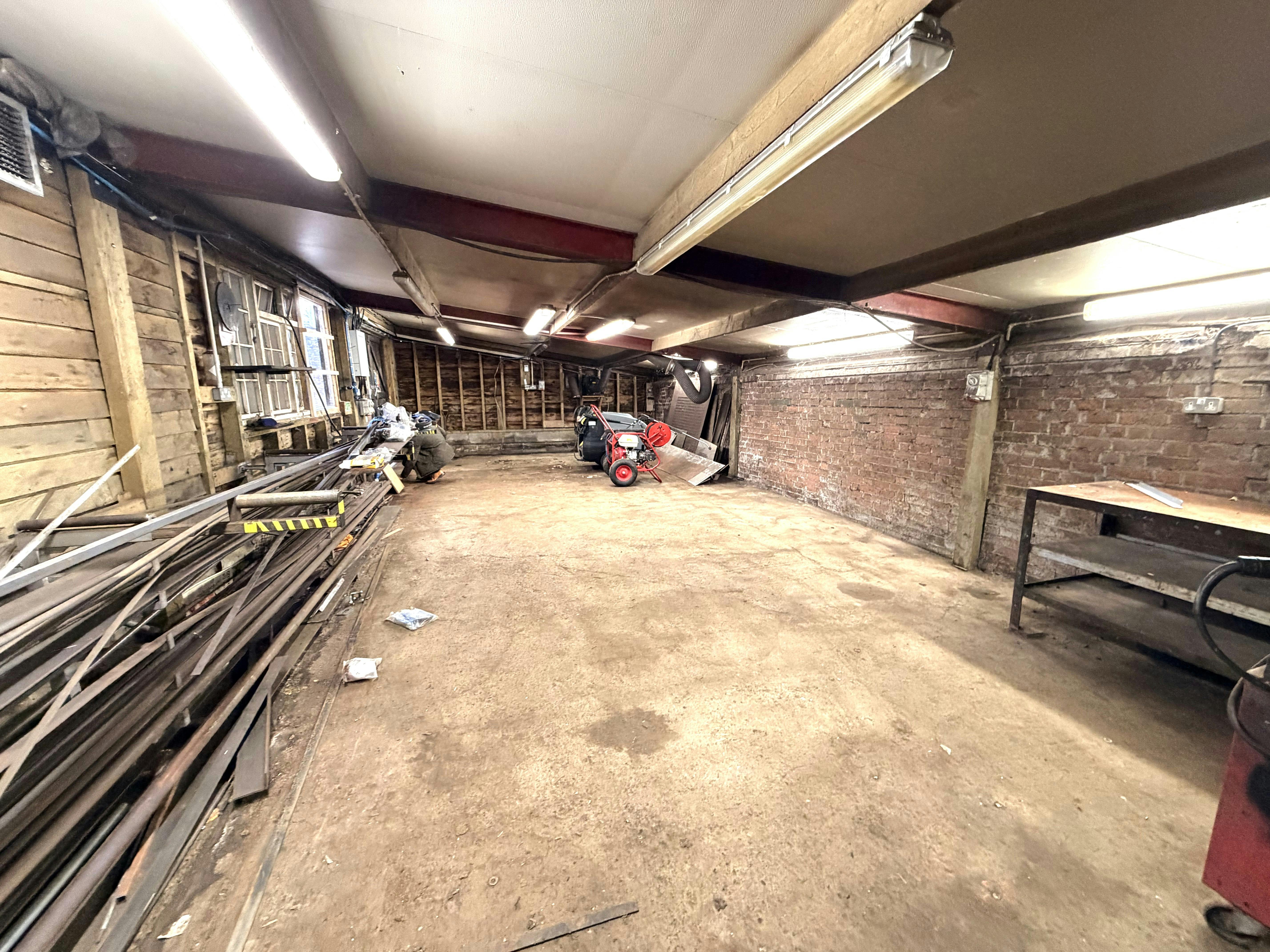 Unit 1 Burleys Corner, South Holmwood, Industrial To Let - IMG_2905.jpeg