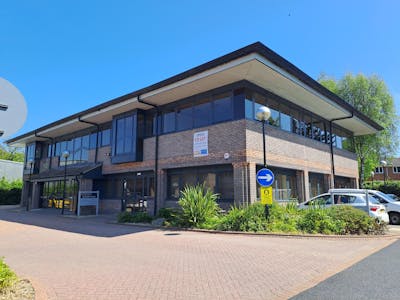 Unit 2b Kingfisher House, Northwood Park, Gatwick Road, Crawley, Office To Let - 20260427_123337.jpg