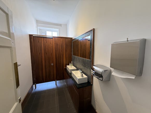 Ground And First Floor Offices, 29 Foregate Street, Worcester, Office To Let - Image 10