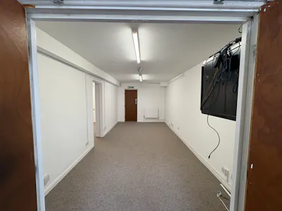 Unit 2 Park Farm Industrial Estate, Leeds, Industrial/Logistics To Let - IMG_2908.jpeg