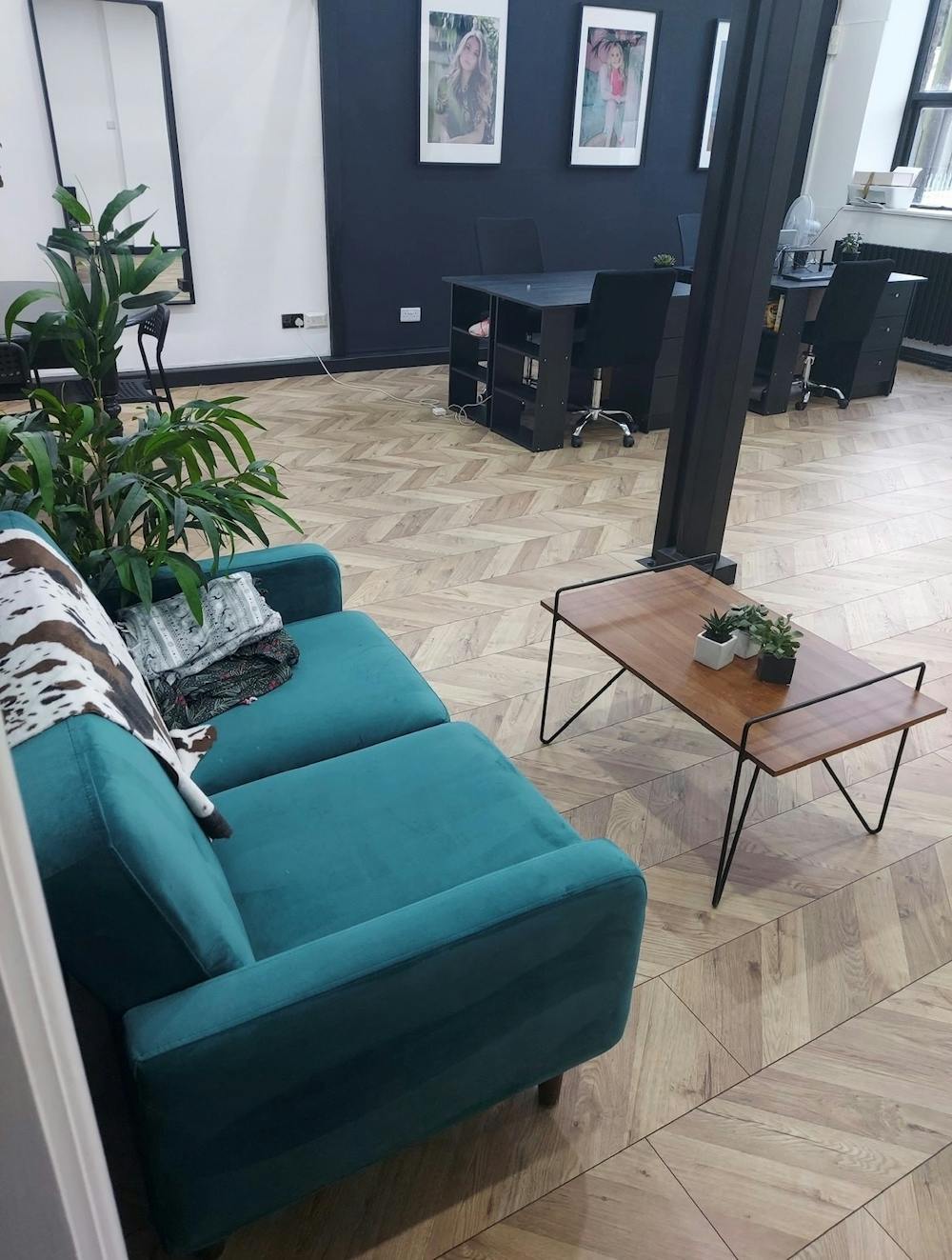 Unit 10 Bingswood industrial Estate, Bingswood Avenue - Bingswood Office Internal.jpg