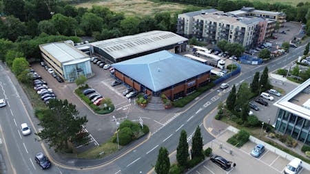 Kings House Business Centre, Kings Langley, Office For Sale - DJI_0554.JPG