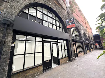 Arch 17a Goswell Hill, Windsor, Leisure / Office / Retail To Let - IMG_5506.JPEG