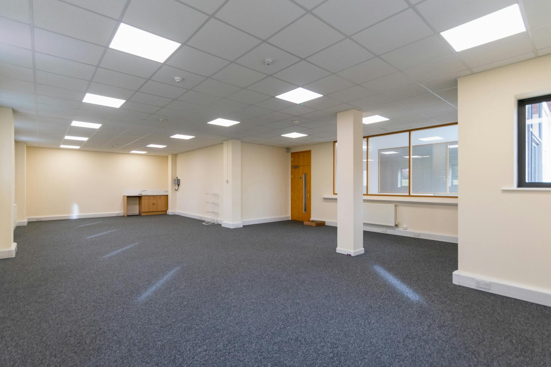 Office in Poundbury - photo 2