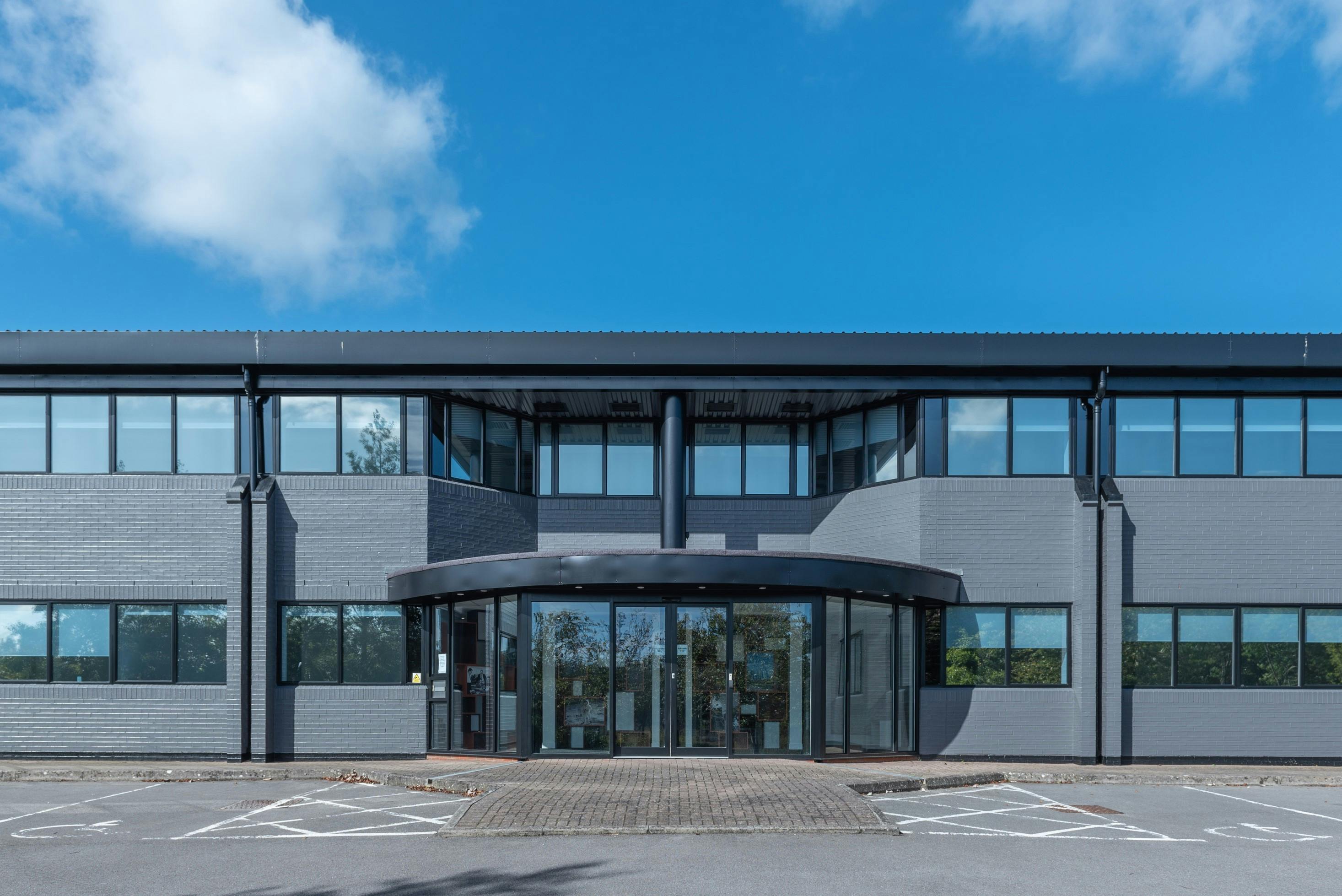 5A Interface Business Park, Royal Wootton Bassett, Office / Industrial To Let / For Sale - 5a Interface 1.jpg