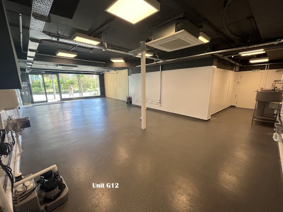 New Providence Wharf, Fairmont Avenue, London, Restaurant To Let / For Sale - IMG_8584.JPG