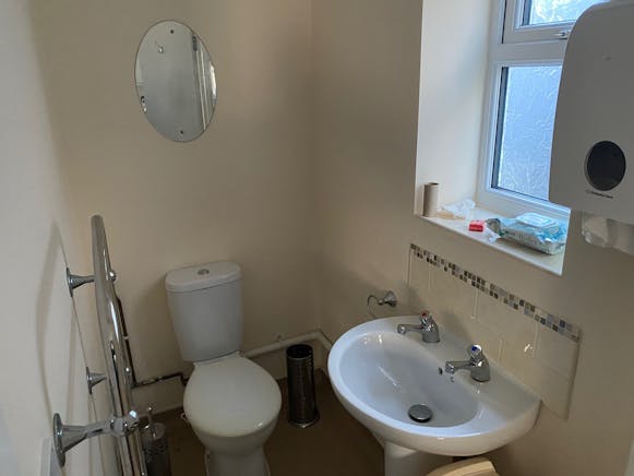 Gosen Church, Swansea For Sale - Toilet.jpg