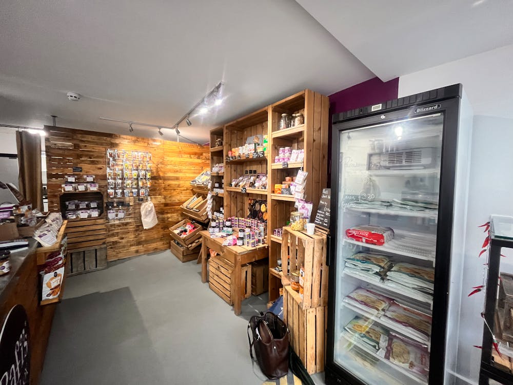10 Commercial Street, Harrogate, Retail To Let - image00022.jpeg
