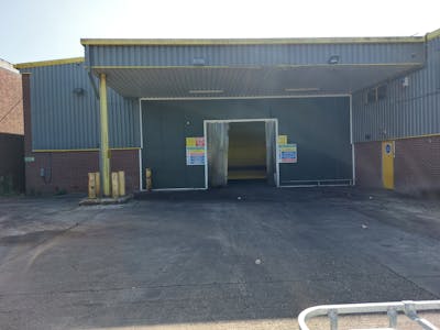 Warehouse At Shaw Lane Industrial Estate, Ogden Road, Doncaster, Industrial To Let - 20230904_104116.jpg